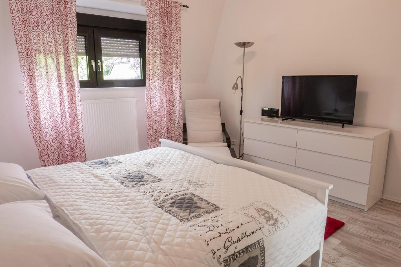 Appartment Rheinaue Duisburg Bagian luar foto